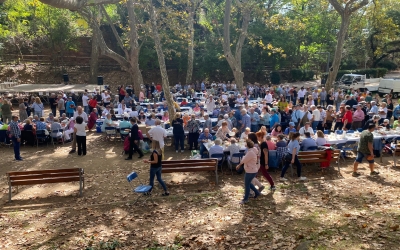 La festa del 'cocido andaluz' reuneix 600 persones a la Font de Can Rull | Helena Molist